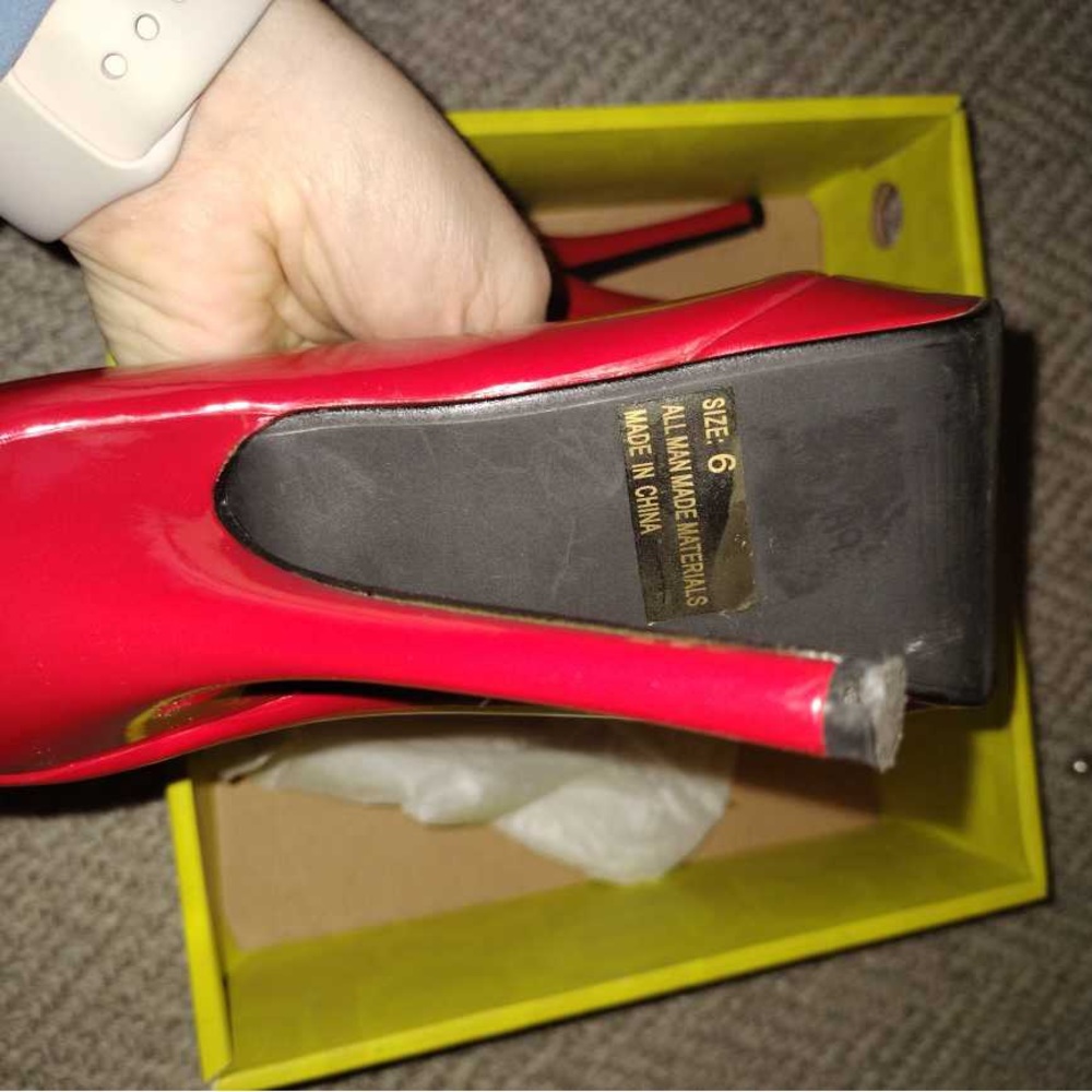 Charlotte Russe red heels size 6 - Picture 2 of 3